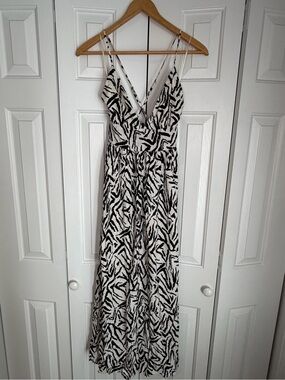 Black and White Printed Maxi Dress